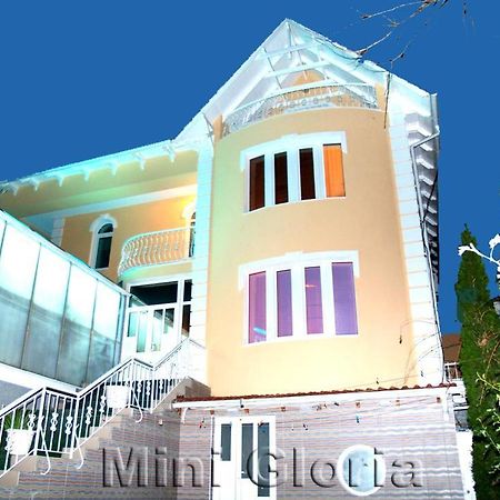 Gloria Mini-Hotel Kiszyniów Zewnętrze zdjęcie